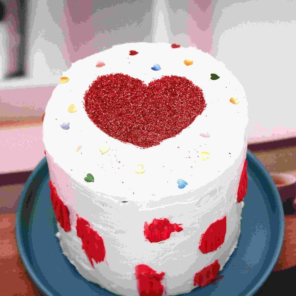 Love at First Bite: Valentine’s Day Desserts Made Extra Sweet with Edible Decorations