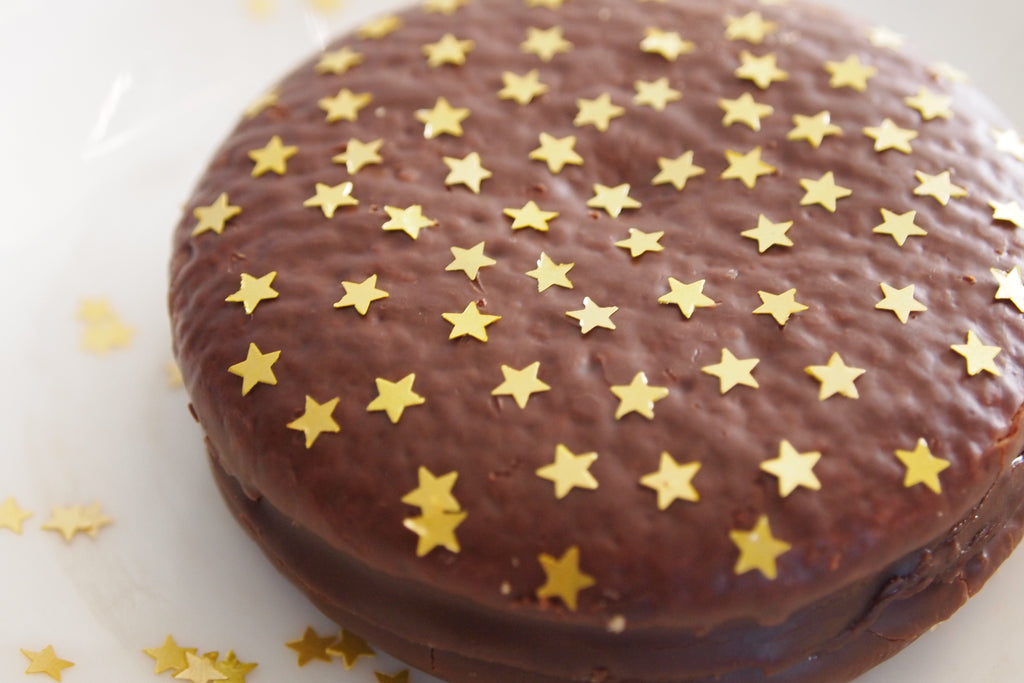 Gold Glitter Stars - Dairy Free Clean Label Vegan Edible Decoration –  Quality Sprinkles (UK) Ltd